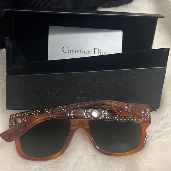 ❌Lady  Dior Sunglasses 🕶️❌sold❌ - Picture 11 of 11